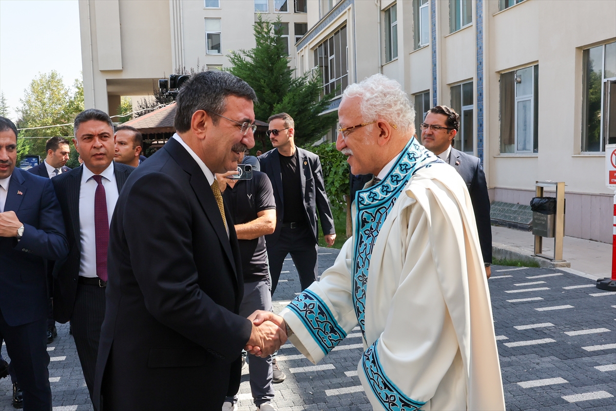 Cumhurbaşkanı Yardımcısı Yılmaz, Necmettin Erbakan Üniversitesi Akademik Yılı Açılış Töreni'nde konuştu:
