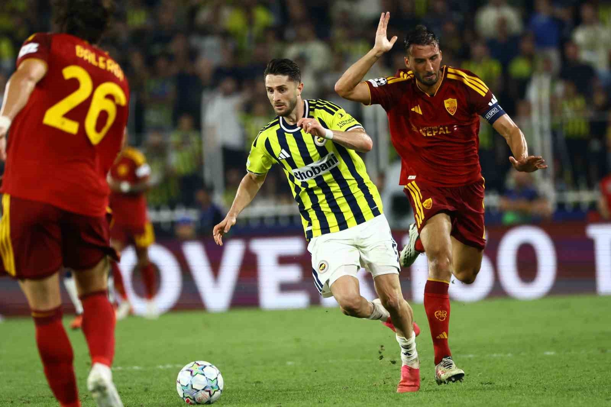 Fenerbahçeli İsmail Yüksek, Şampiyonlar Ligi'nde ilk haftanın en çok top kapan futbolcusu oldu